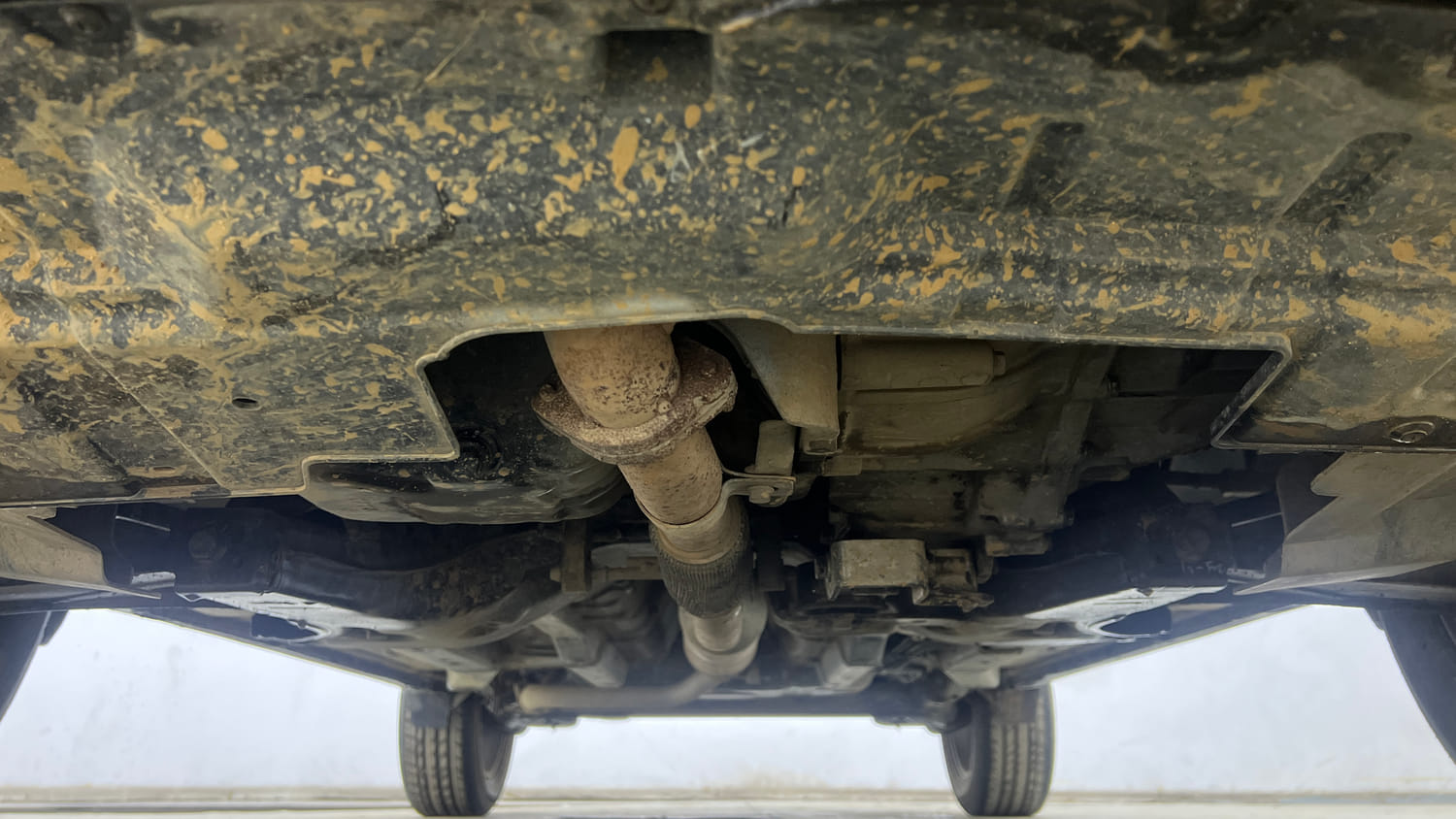 Used 2023 Tata Nexon XZ Plus (L) Petrol Manual extra FRONT LEFT UNDERBODY VIEW