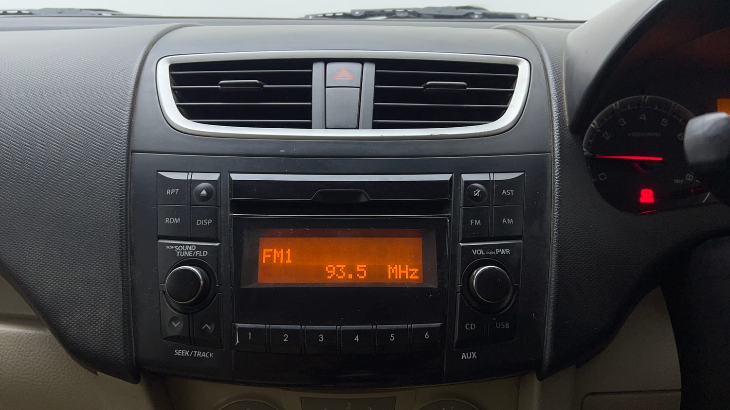 Used 2016 Maruti Suzuki Swift Dzire VXI Petrol Manual interior MUSIC SYSTEM & AC CONTROL VIEW