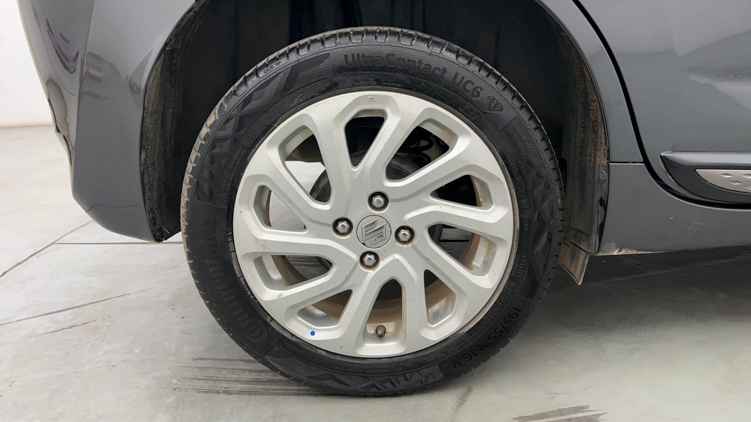 Used 2022 Maruti Suzuki Baleno Zeta MT Petrol Manual tyres RIGHT REAR TYRE RIM VIEW