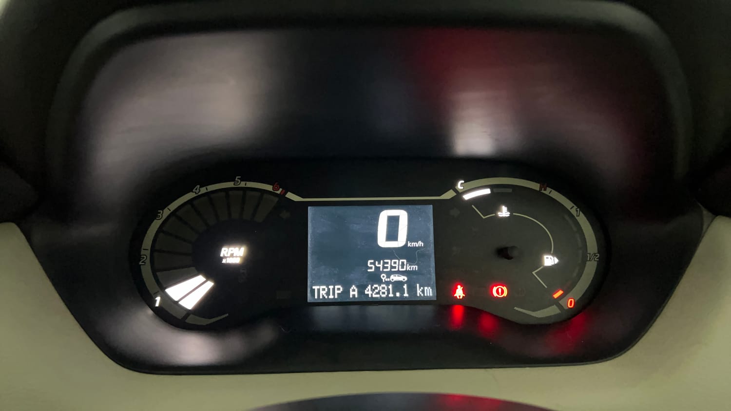 Used 2023 Nissan Magnite XV Executive Petrol Manual interior CLUSTERMETER VIEW