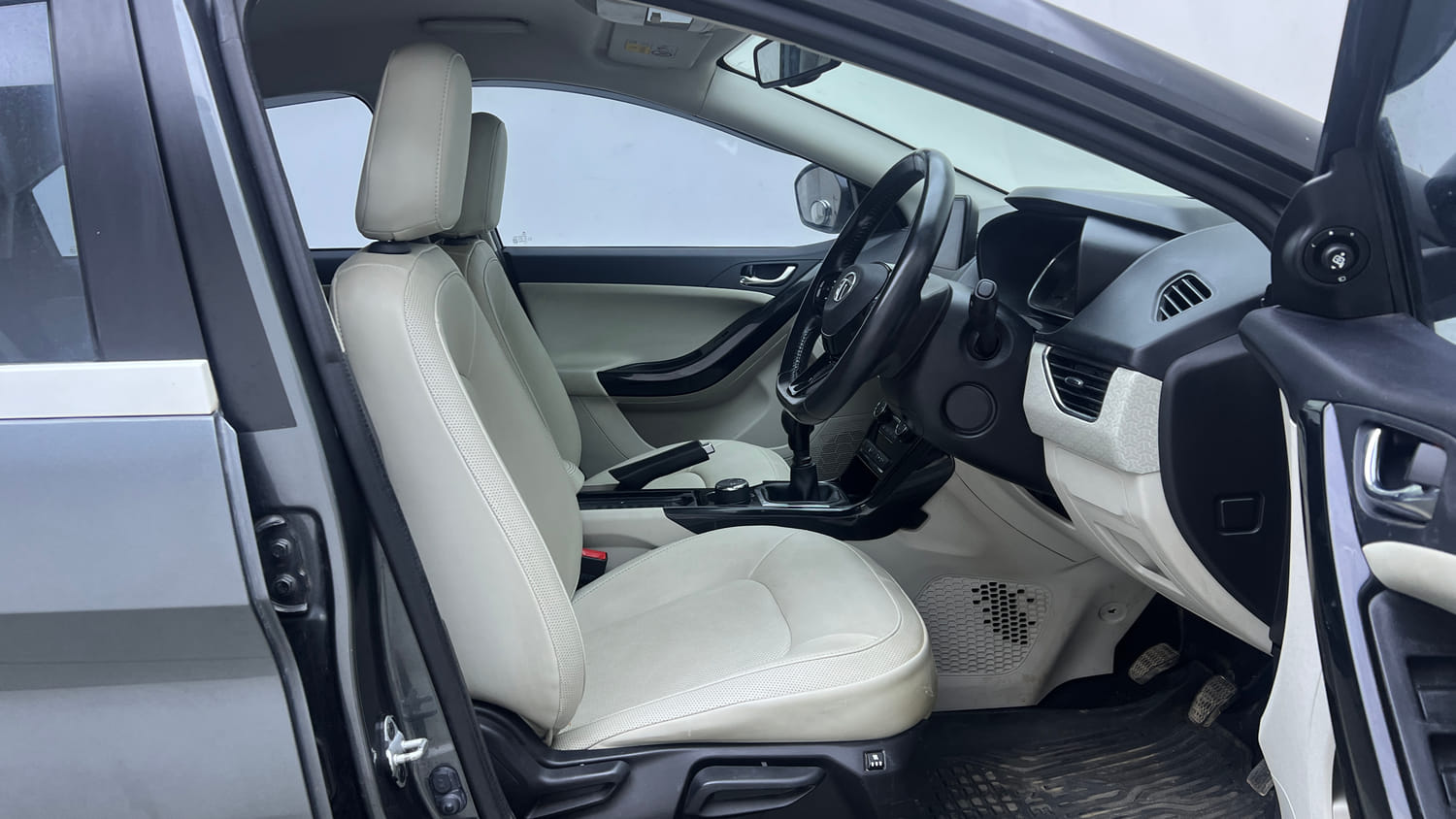 Used 2023 Tata Nexon XZ Plus (L) Petrol Manual interior RIGHT SIDE FRONT DOOR CABIN VIEW