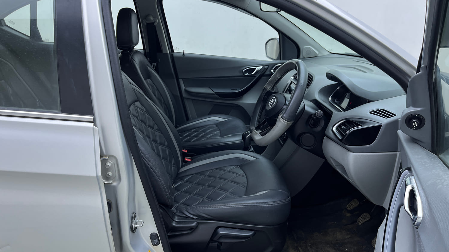 Used 2021 Tata Tigor XZ Plus Petrol Manual interior RIGHT SIDE FRONT DOOR CABIN VIEW