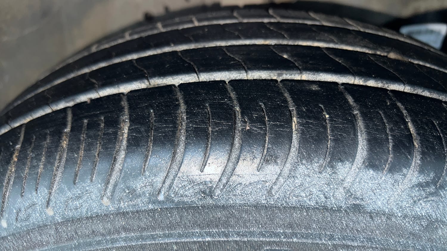 Used 2014 Honda Amaze 1.2 S i-VTEC Petrol Manual tyres RIGHT FRONT TYRE TREAD VIEW