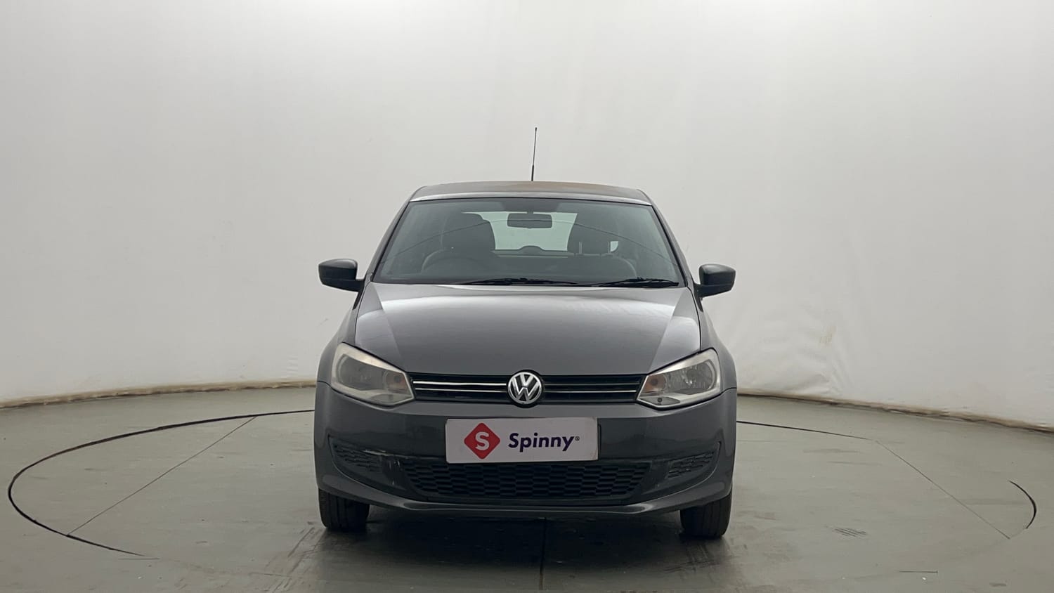 Used 2013 Volkswagen Polo Trendline 1.2L (P) Petrol Manual exterior FRONT VIEW