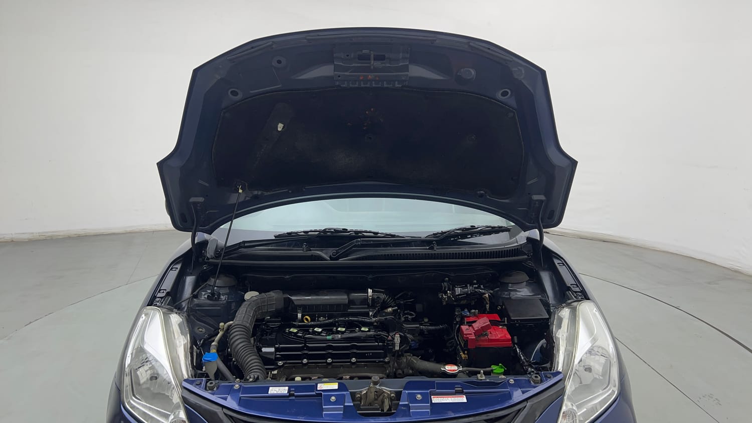Used 2019 Maruti Suzuki Baleno Sigma 1.2 Petrol Manual engine ENGINE & BONNET OPEN FRONT VIEW