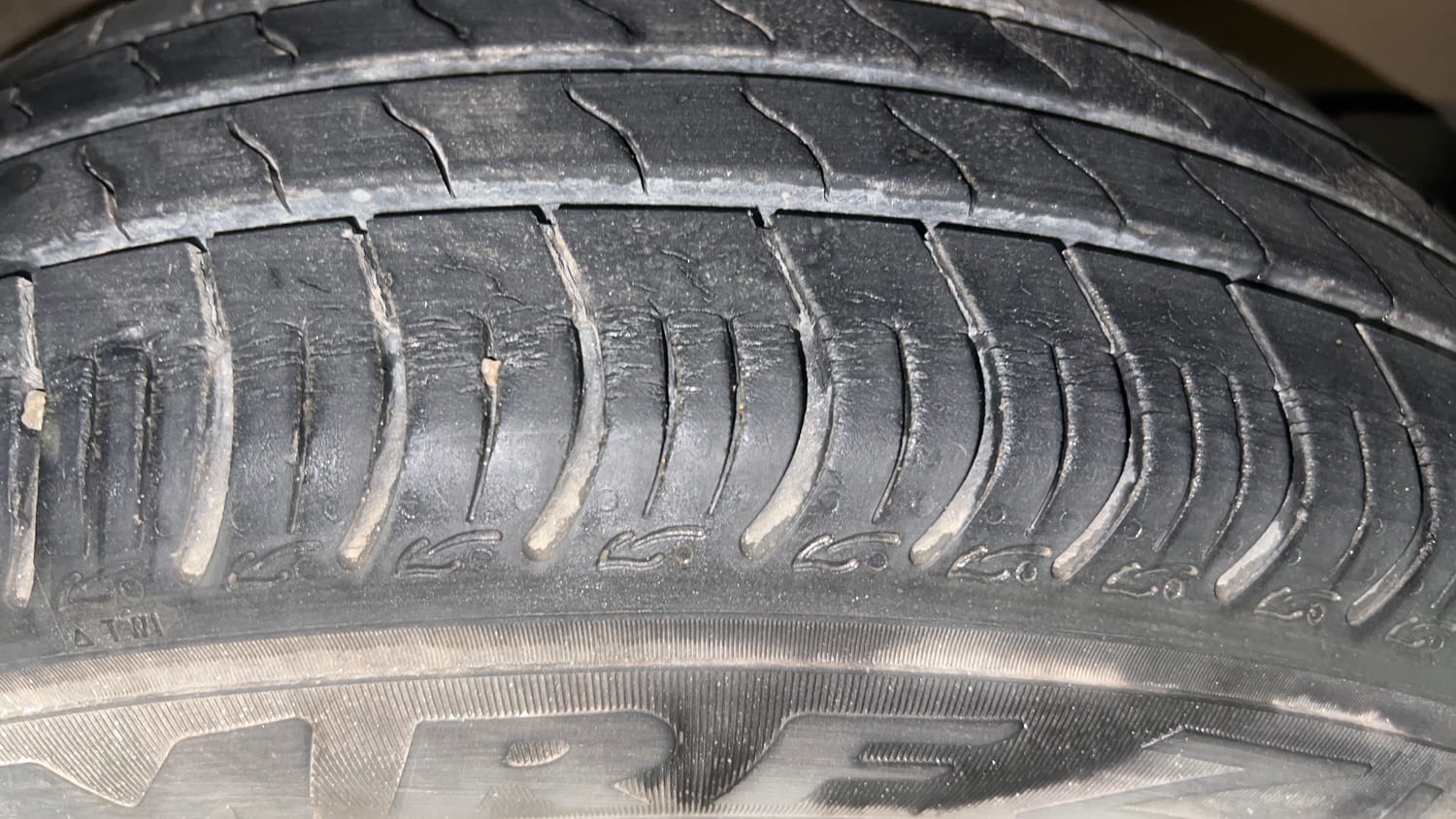 Used 2021 Maruti Suzuki S-Presso VXi Petrol Manual tyres RIGHT FRONT TYRE TREAD VIEW