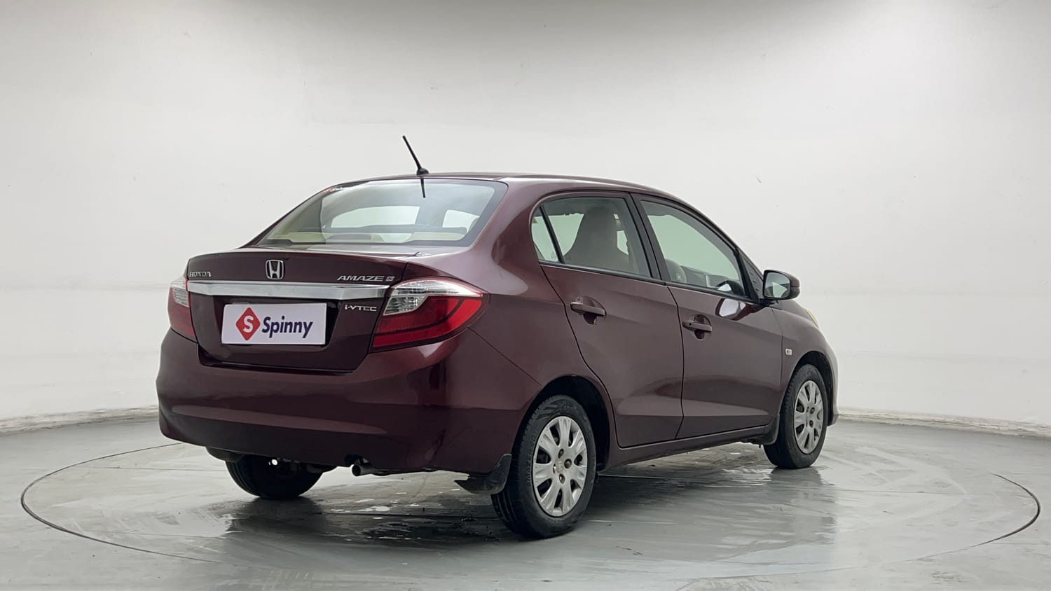 Used 2016 Honda Amaze 1.2 S i-VTEC Petrol Manual exterior RIGHT REAR CORNER VIEW