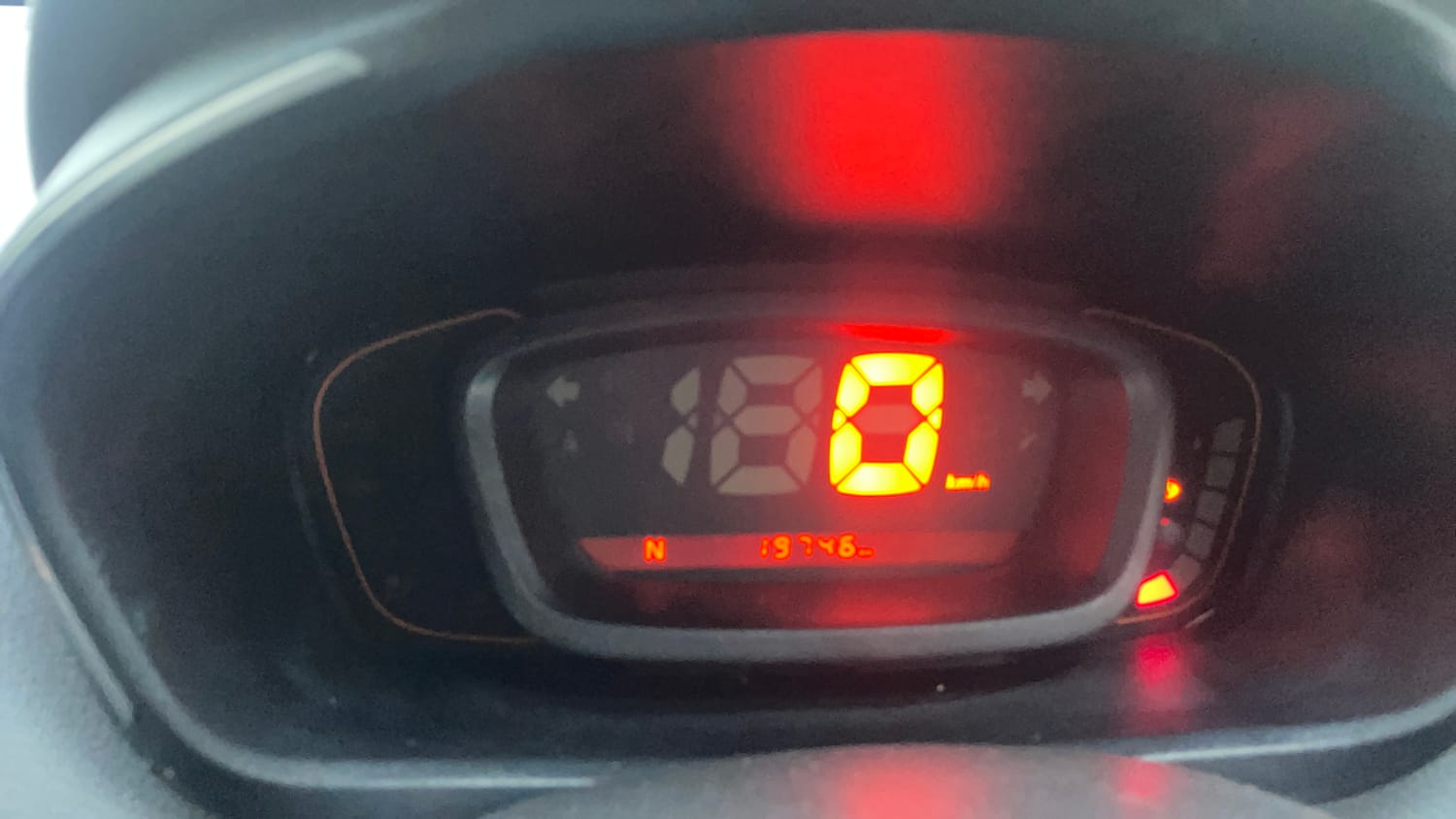 Used 2018 Renault Kwid 1.0 RXT AMT Opt Petrol Automatic interior CLUSTERMETER VIEW