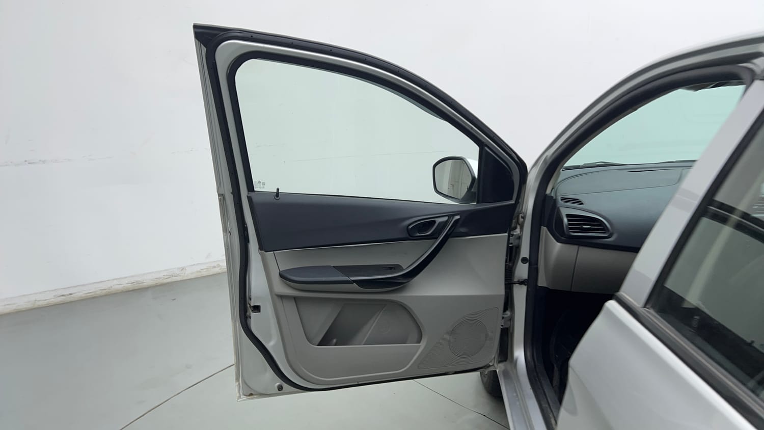 Used 2019 Tata Tiago Revotron XZ Petrol Manual interior LEFT FRONT DOOR OPEN VIEW