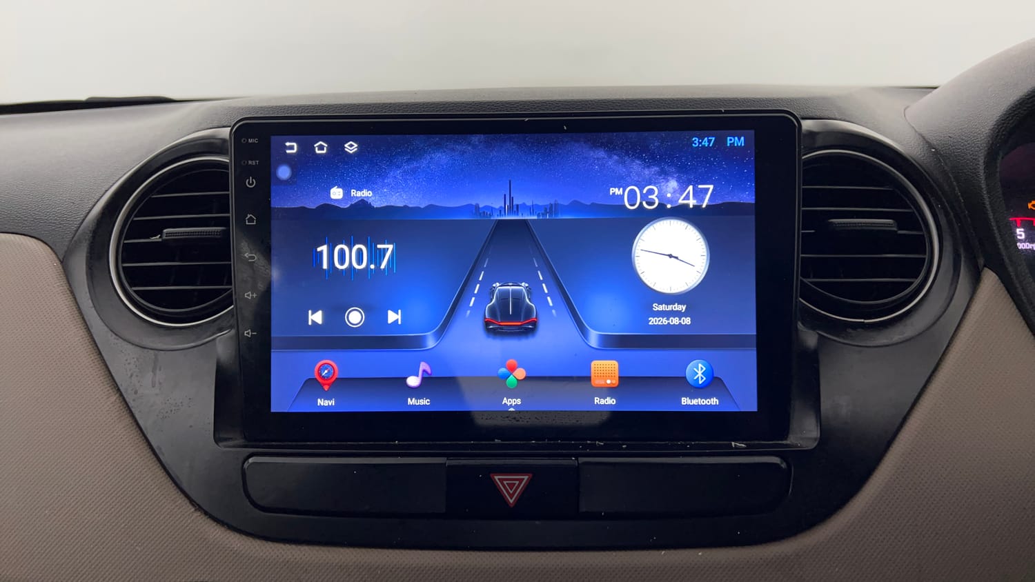 Used 2017 Hyundai Grand i10 Magna U2 1.2 CRDi Diesel Manual top_features Integrated (in-dash) music system