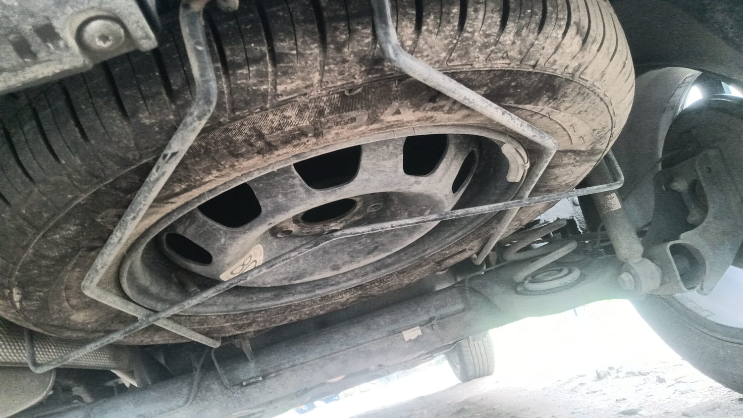Used 2021 Renault Duster RXZ 1.3 Turbo Petrol CVT Petrol Automatic tyres SPARE TYRE VIEW