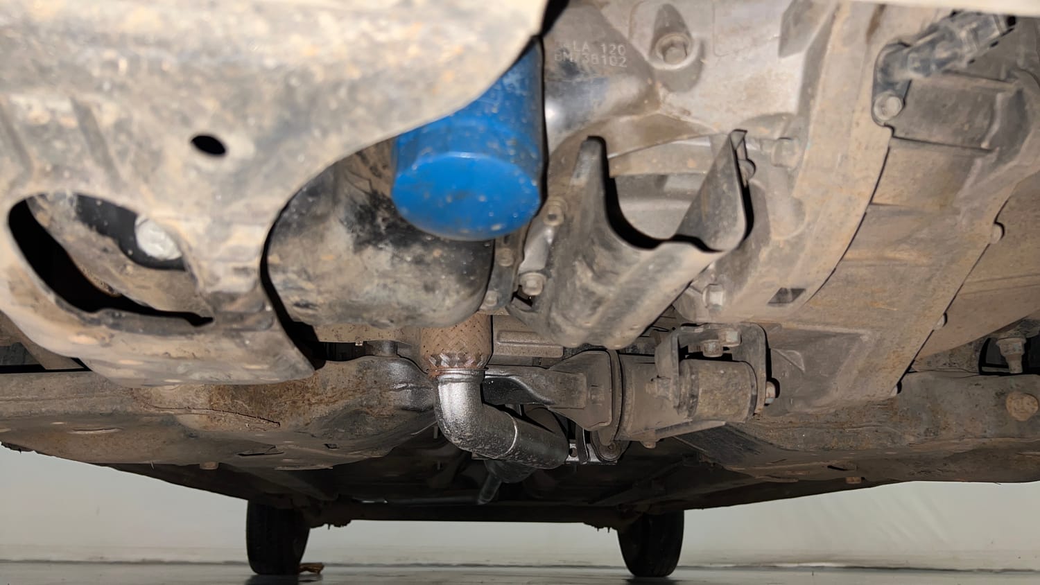 Used 2011 Hyundai i10 Magna 1.2 Kappa2 Petrol Manual extra FRONT LEFT UNDERBODY VIEW