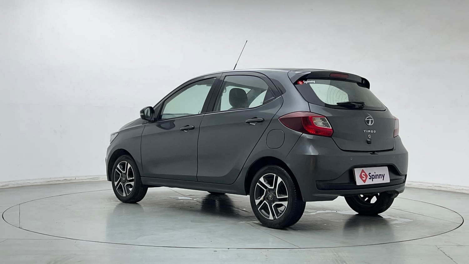 Used 2020 Tata Tiago XZ Plus Petrol Manual exterior LEFT REAR CORNER VIEW