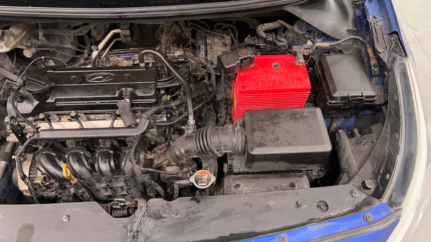 Used 2015 Hyundai Elite i20 Asta 1.2 Petrol Manual engine ENGINE LEFT SIDE VIEW