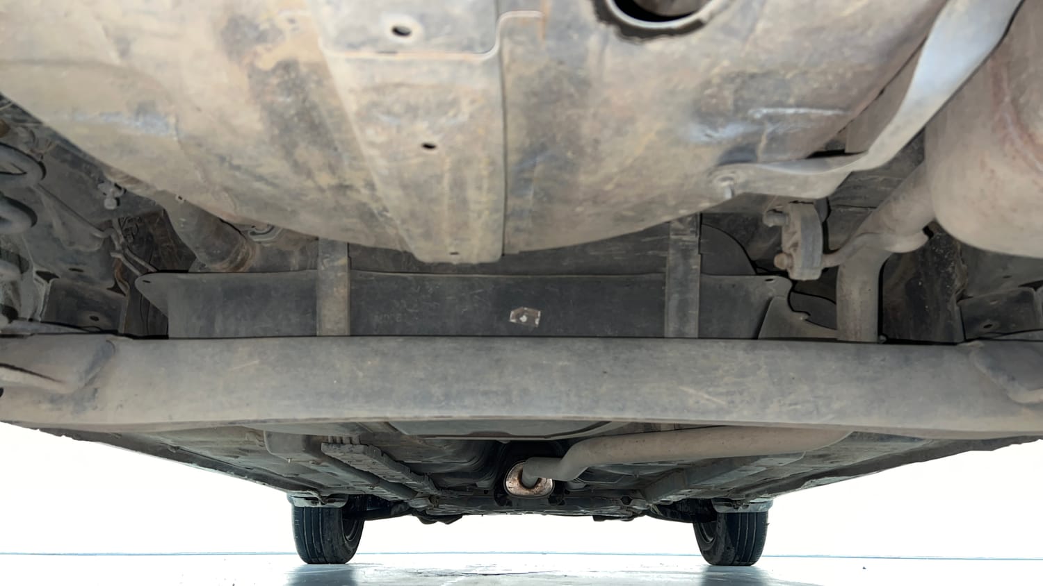 Used 2017 Hyundai Grand i10 Magna U2 1.2 CRDi Diesel Manual extra REAR UNDERBODY VIEW (TAKEN FROM REAR)