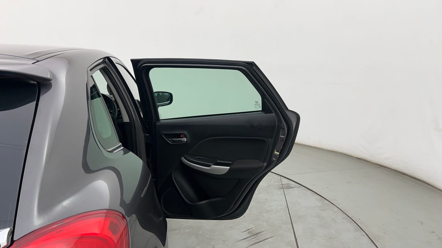 Used 2016 Maruti Suzuki Baleno Zeta 1.2 Petrol Manual interior RIGHT REAR DOOR OPEN VIEW