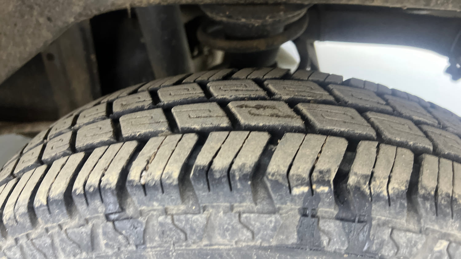 Used 2020 Maruti Suzuki Alto 800 VXi Petrol Manual tyres LEFT REAR TYRE TREAD VIEW