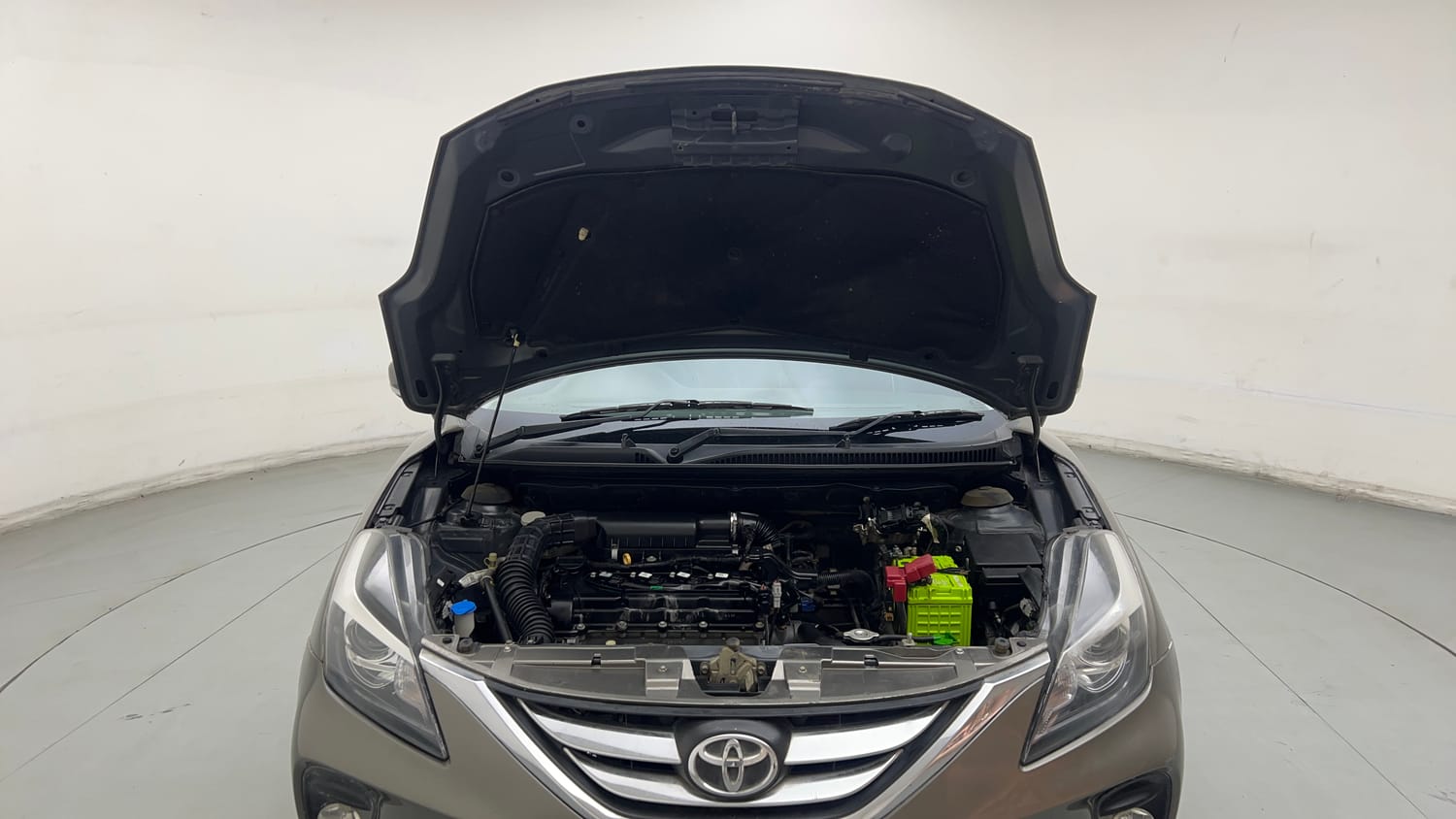 Used 2020 Toyota Glanza V CVT Petrol Automatic engine ENGINE & BONNET OPEN FRONT VIEW