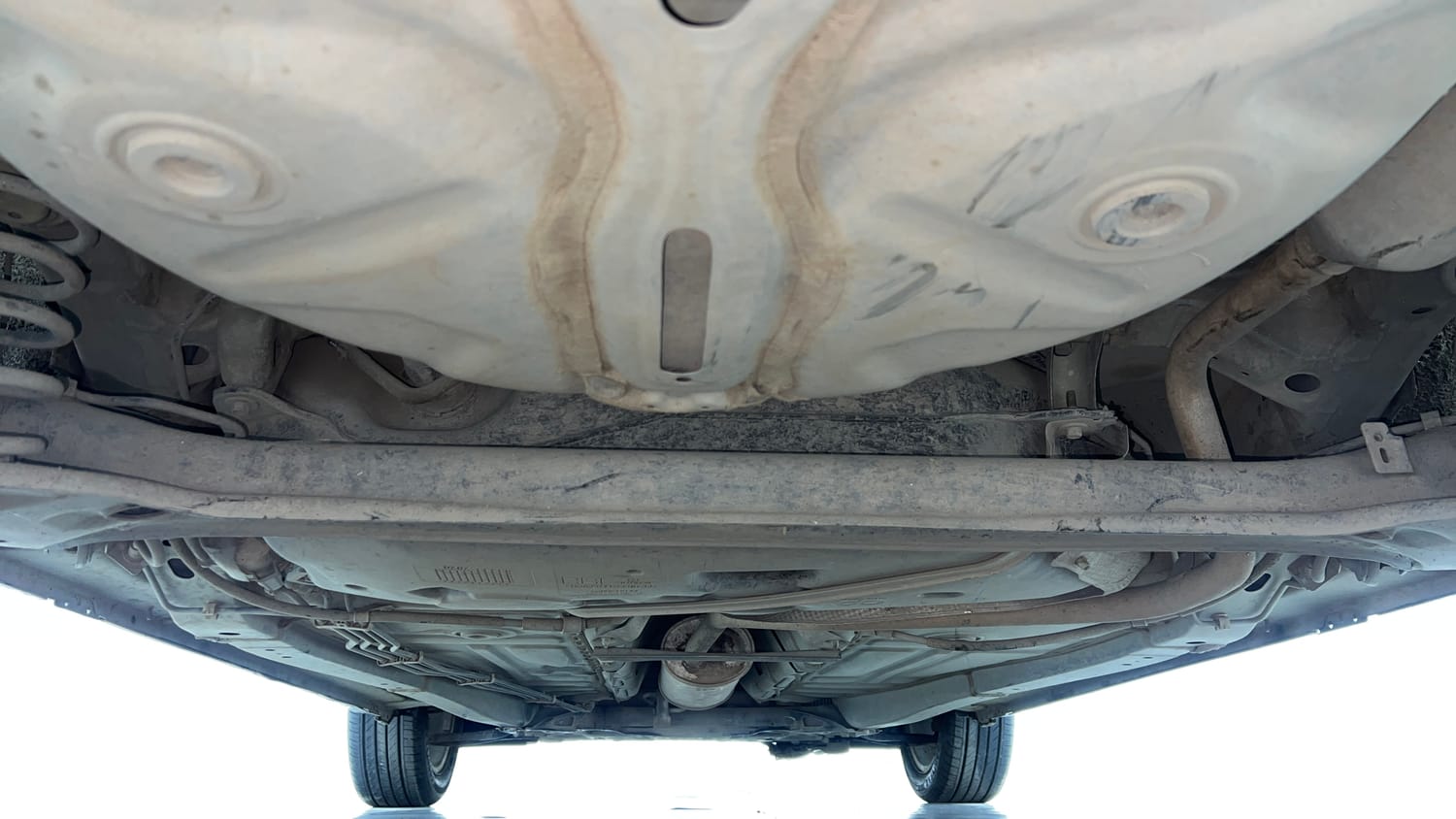 Used 2020 Toyota Glanza V CVT Petrol Automatic extra REAR UNDERBODY VIEW (TAKEN FROM REAR)