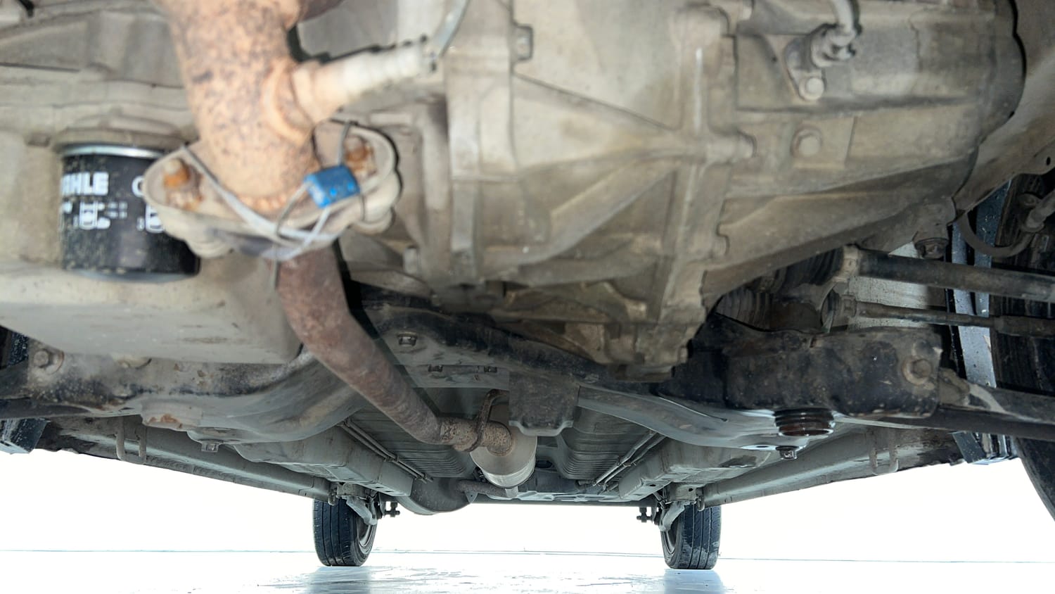 Used 2018 Maruti Suzuki Wagon R 1.0 VXI AMT Petrol Automatic extra FRONT LEFT UNDERBODY VIEW