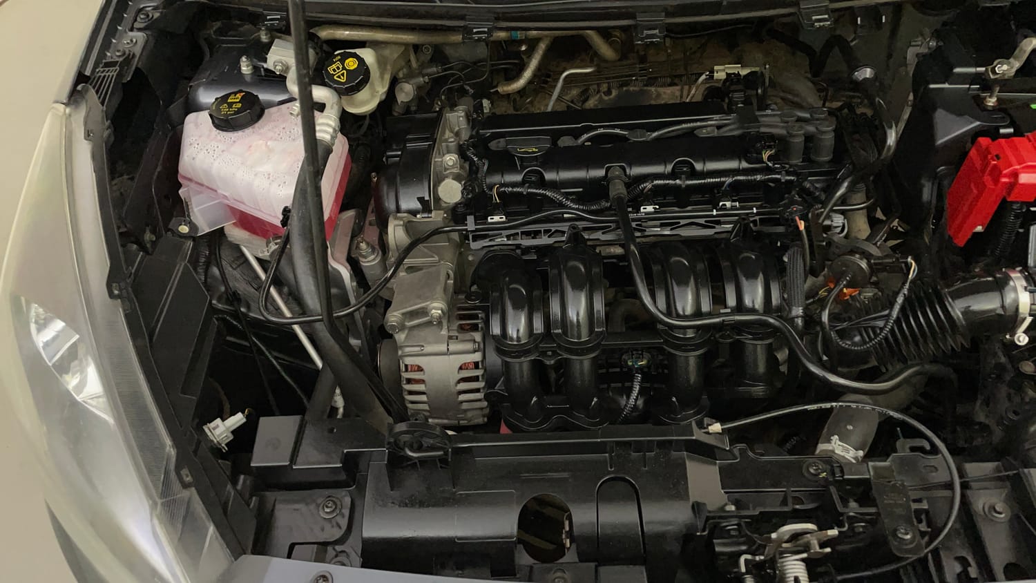 Used 2015 Ford Figo Trend 1.2 Ti-VCT Petrol Manual engine ENGINE RIGHT SIDE VIEW