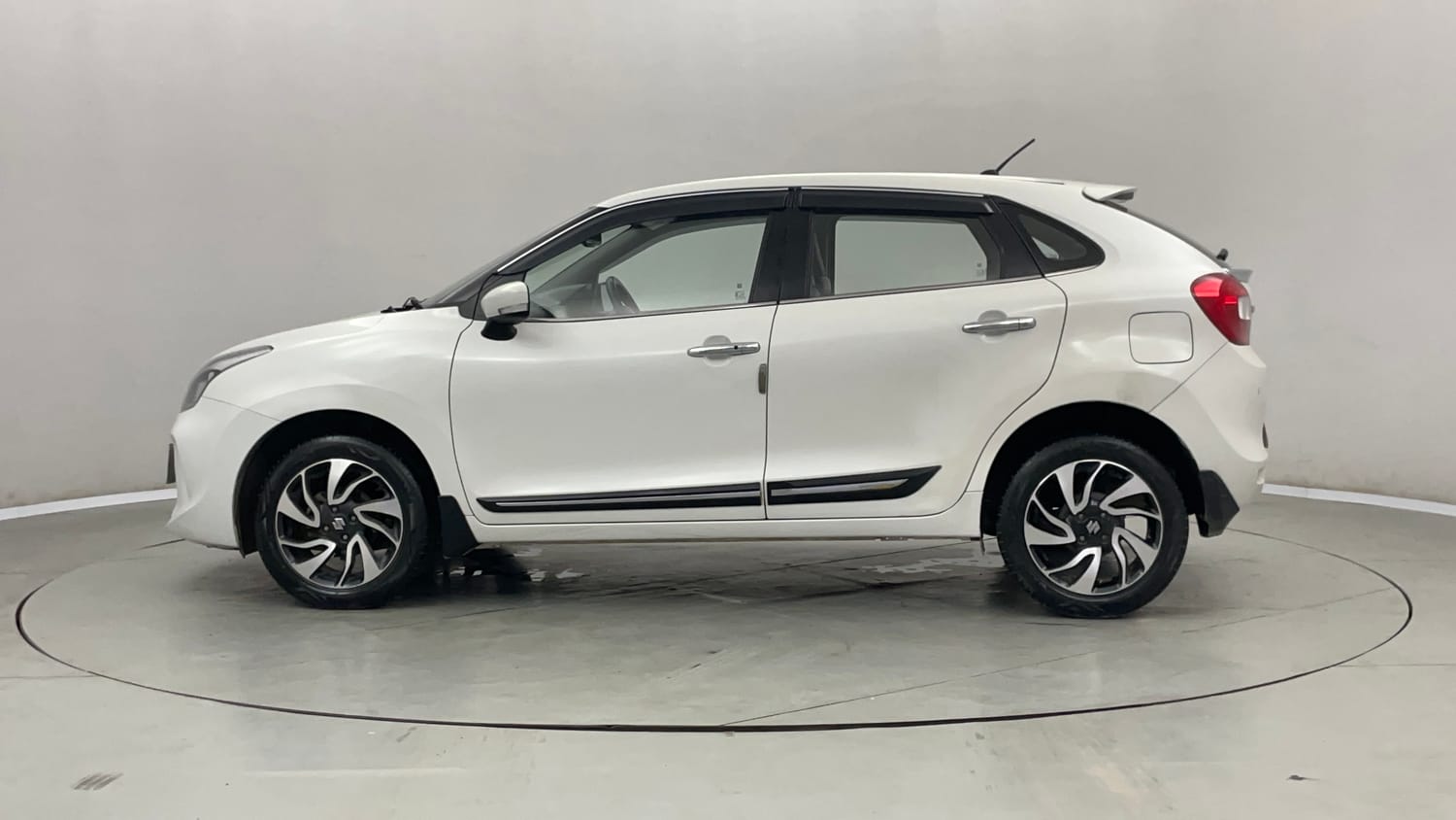 Used 2021 Maruti Suzuki Baleno Zeta Petrol Manual exterior LEFT SIDE VIEW