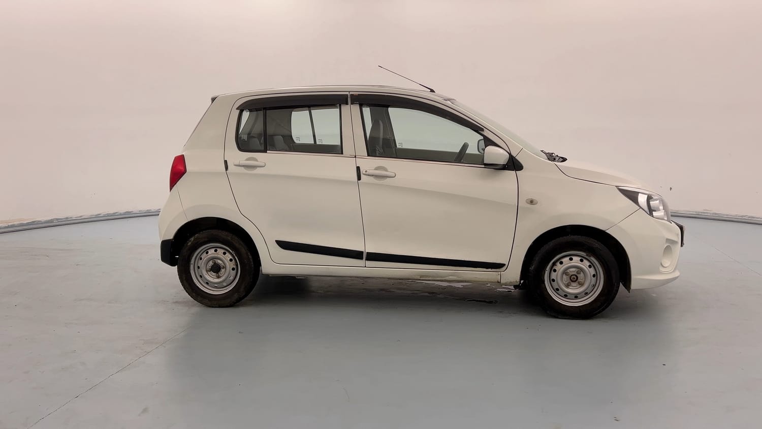 Used 2019 Maruti Suzuki Celerio LXi Petrol Manual exterior RIGHT SIDE VIEW