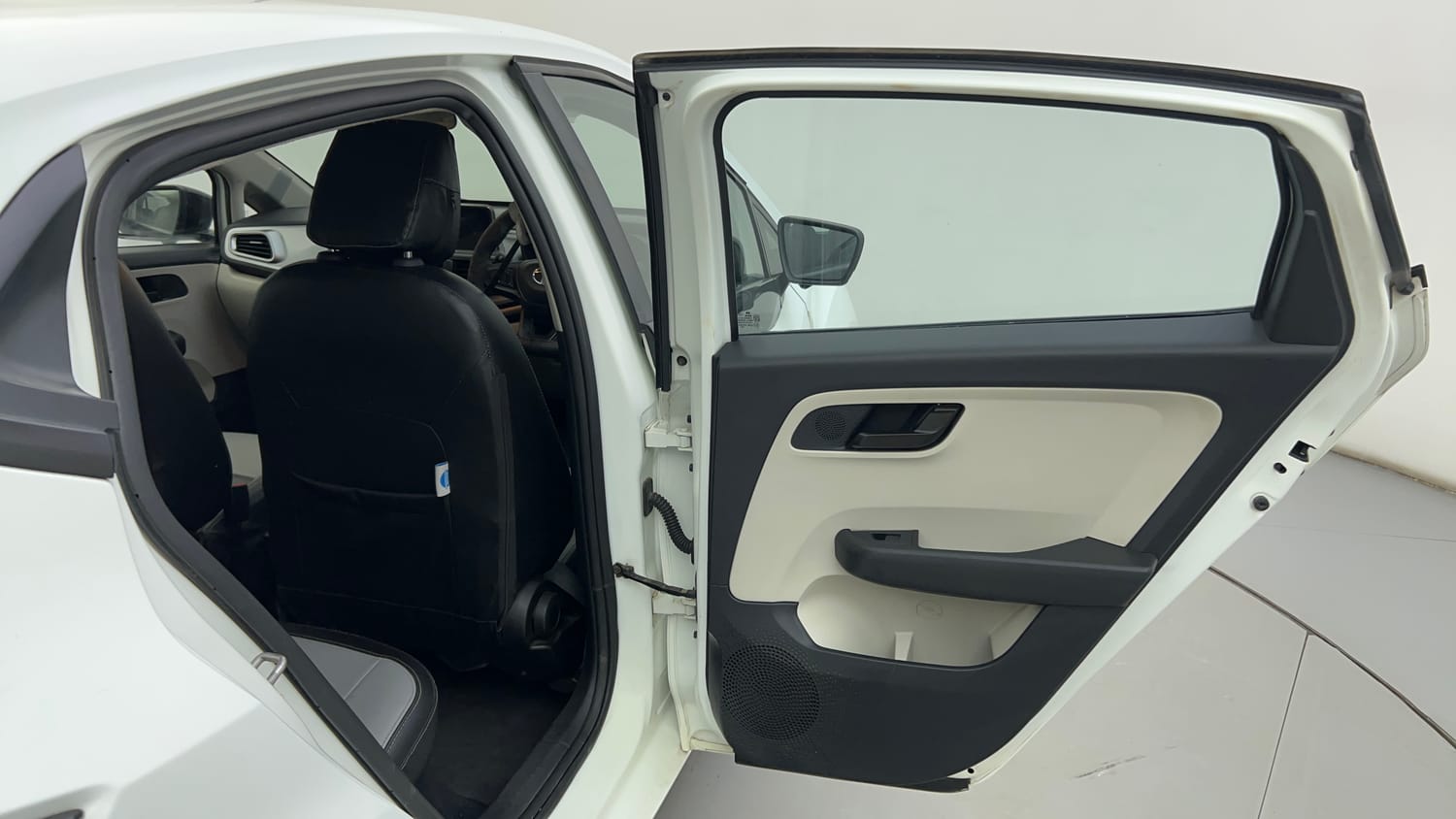 Used 2022 Tata Altroz XT Petrol Petrol Manual interior RIGHT REAR DOOR OPEN VIEW