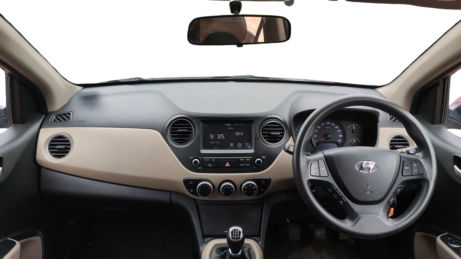 Used 2017 Hyundai Xcent SX 1.2 Petrol Manual interior DASHBOARD VIEW