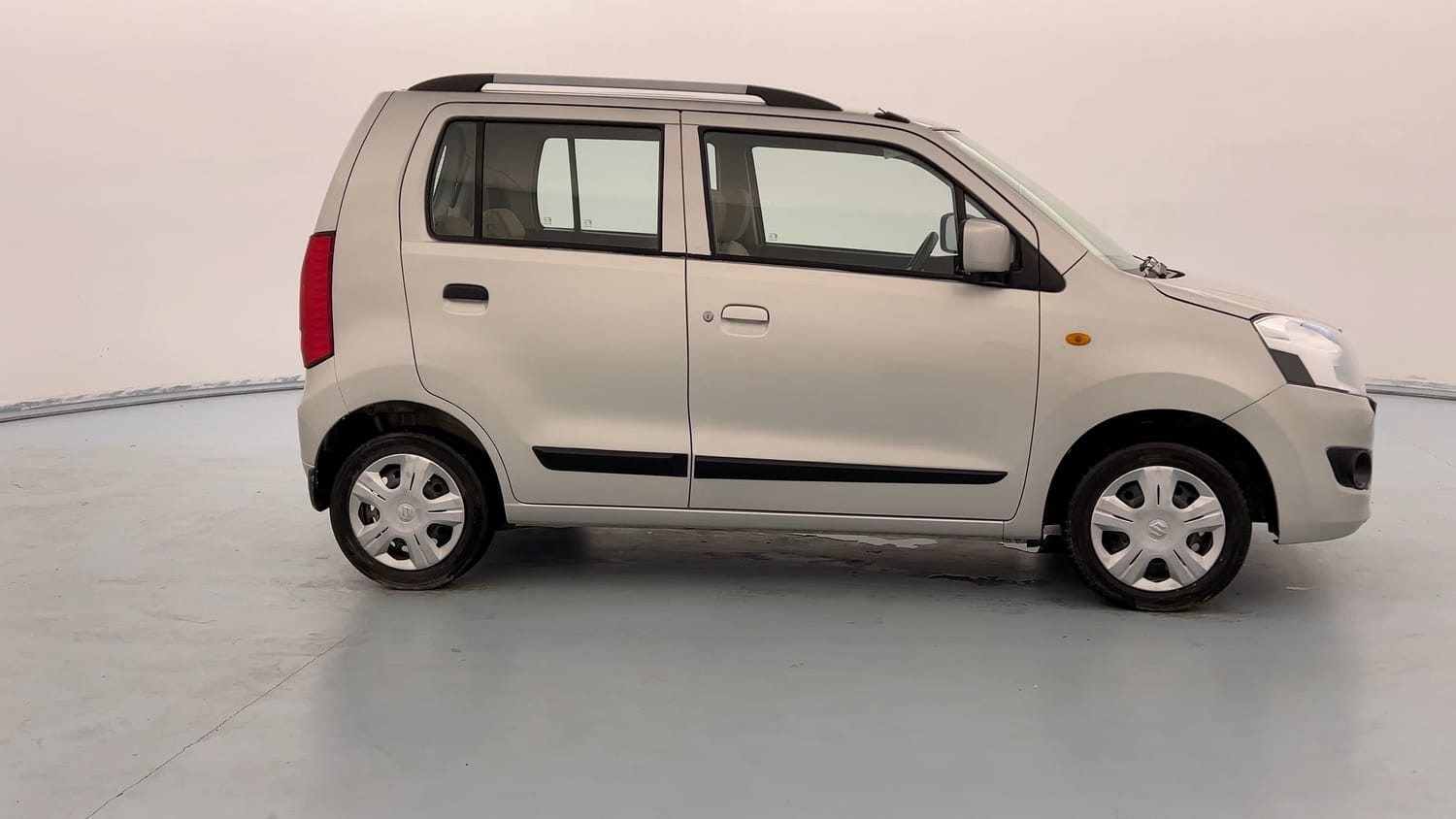 Used 2018 Maruti Suzuki Wagon R 1.0 VXI AMT Petrol Automatic exterior RIGHT SIDE VIEW