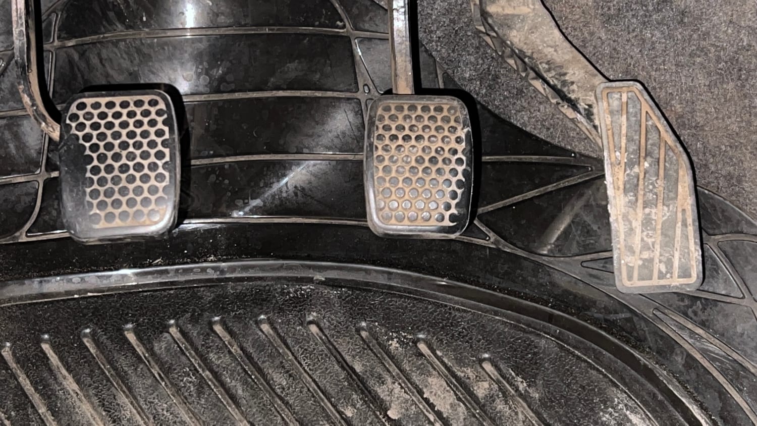 Used 2015 Maruti Suzuki Alto K10 VXi Petrol Manual interior PEDALS VIEW
