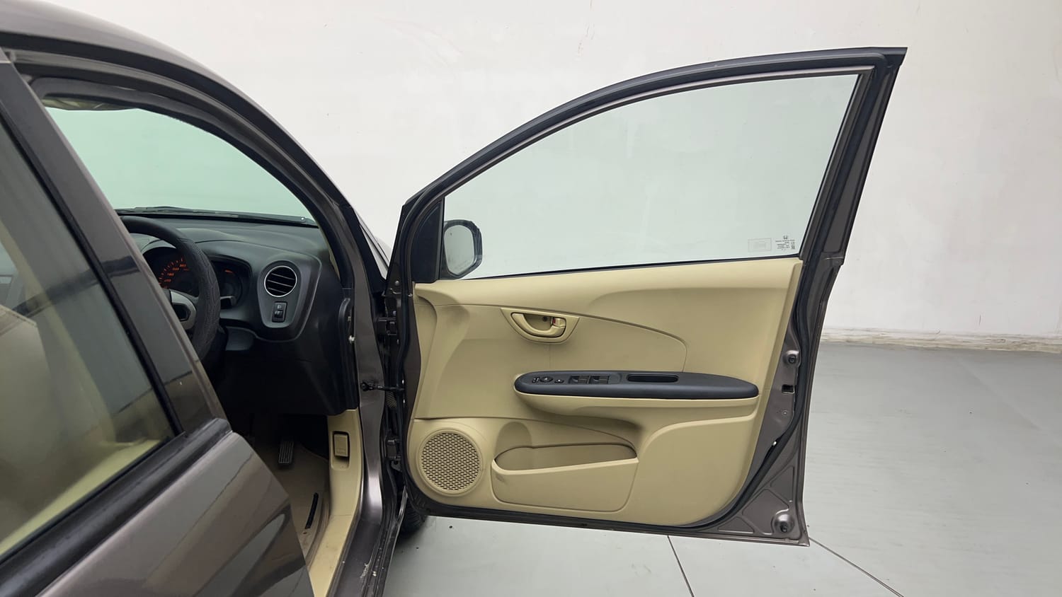 Used 2014 Honda Amaze 1.2 S i-VTEC Petrol Manual interior RIGHT FRONT DOOR OPEN VIEW