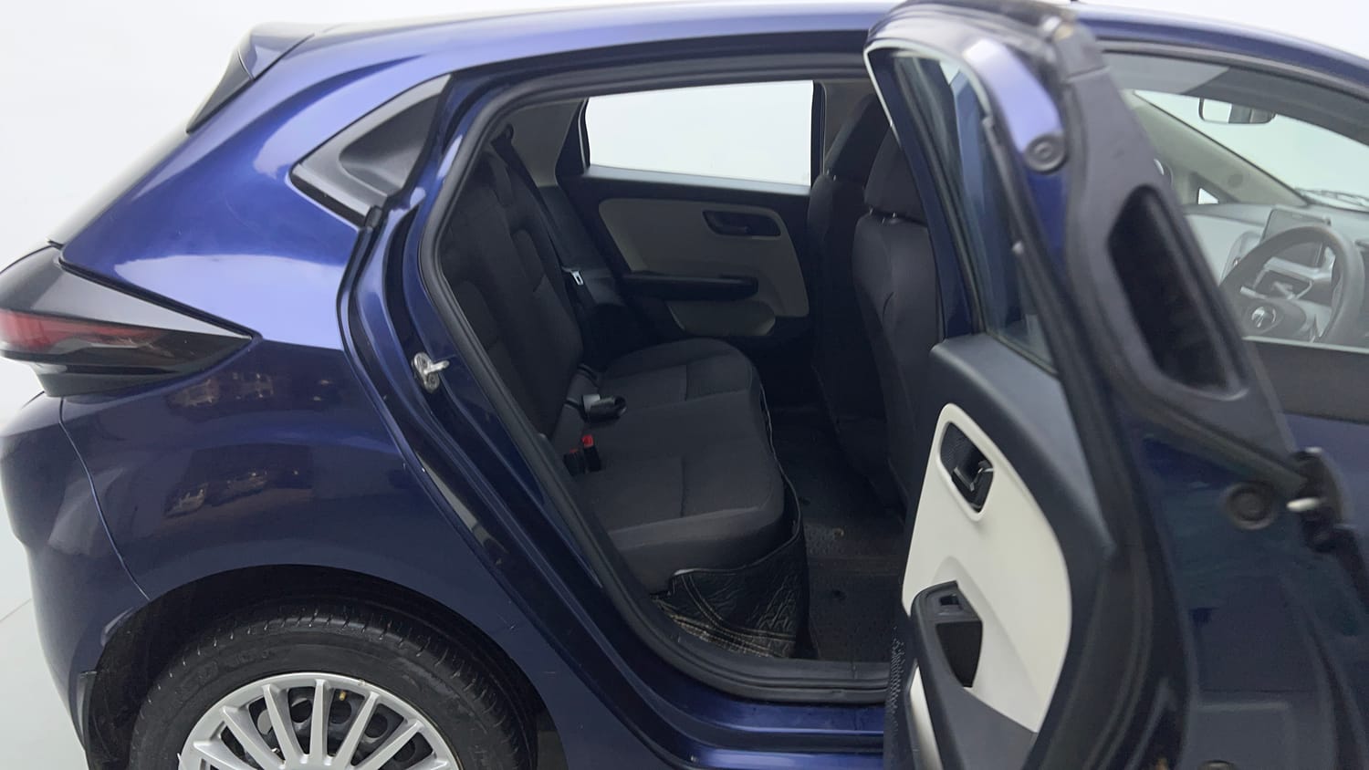 Used 2024 Tata Altroz XTA Petrol Petrol Automatic interior RIGHT SIDE REAR DOOR CABIN VIEW