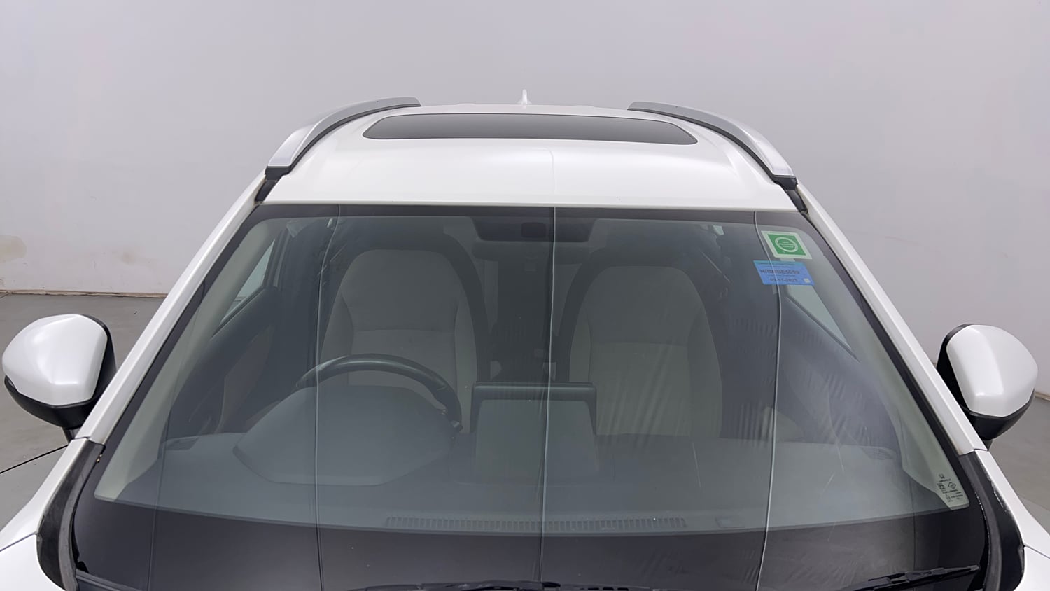 Used 2023 Honda Elevate VX MT Petrol Manual exterior FRONT WINDSHIELD VIEW