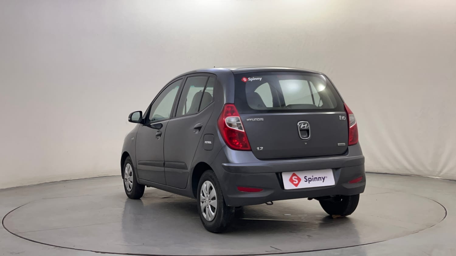 Used 2011 Hyundai i10 Magna 1.2 Kappa2 Petrol Manual exterior LEFT REAR CORNER VIEW