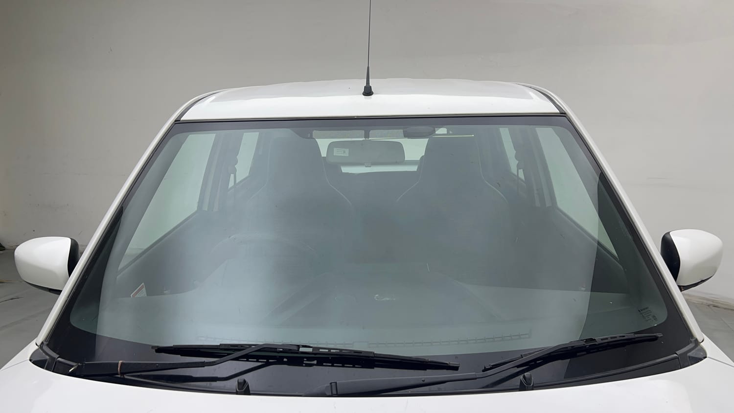Used 2024 Maruti Suzuki Wagon R VXI 1.0 CNG Cng Manual exterior FRONT WINDSHIELD VIEW