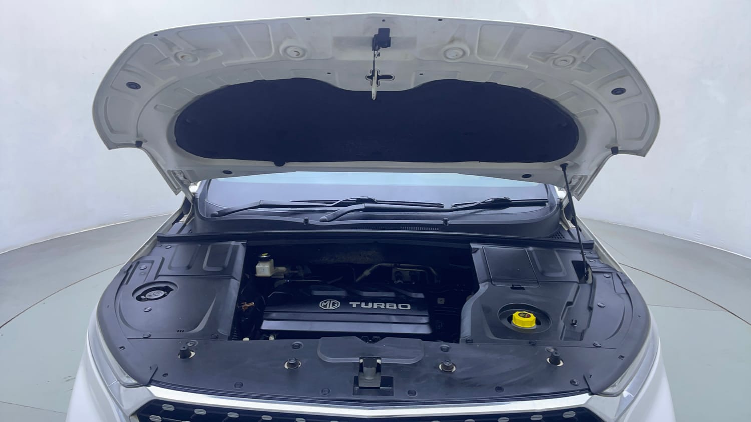Used 2022 MG Motors Hector Sharp 1.5 Petrol CVT Petrol Automatic engine ENGINE & BONNET OPEN FRONT VIEW