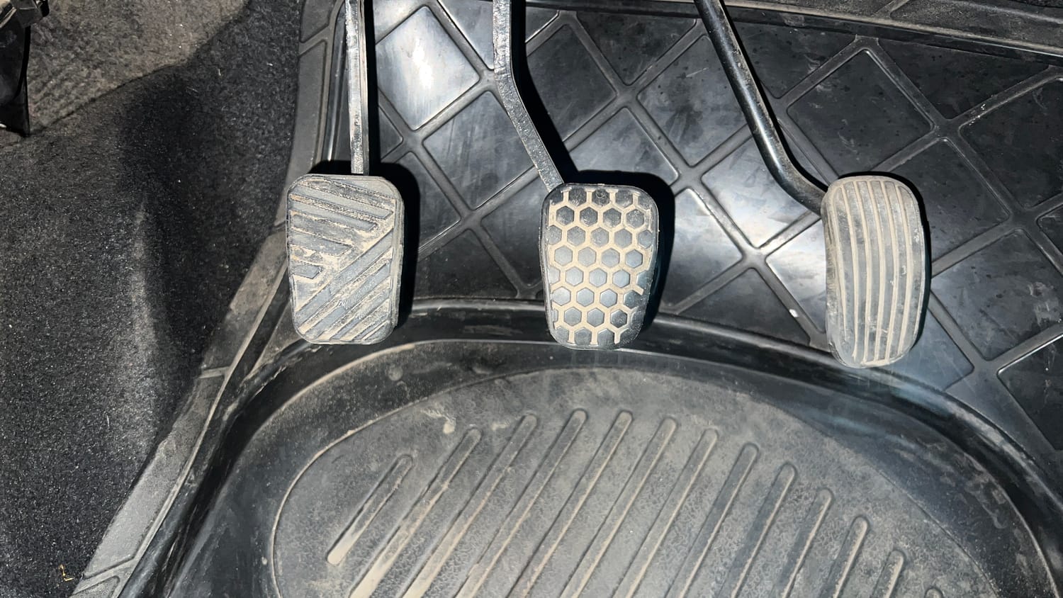 Used 2019 Tata Tiago Revotron XZ Petrol Manual interior PEDALS VIEW