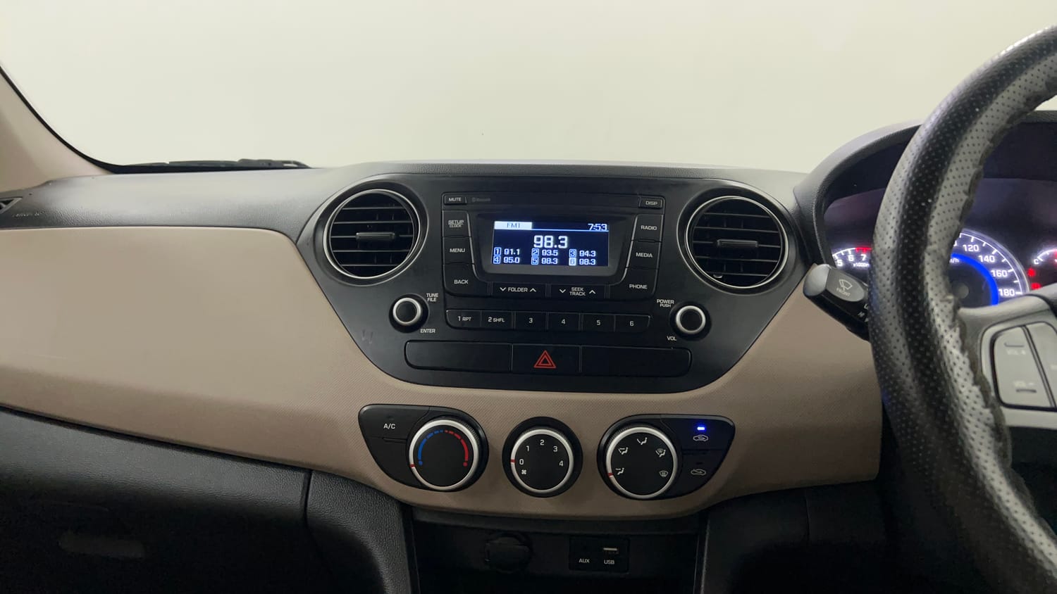 Used 2019 Hyundai Grand i10 Magna 1.2 Kappa VTVT CNG Cng Manual interior MUSIC SYSTEM & AC CONTROL VIEW