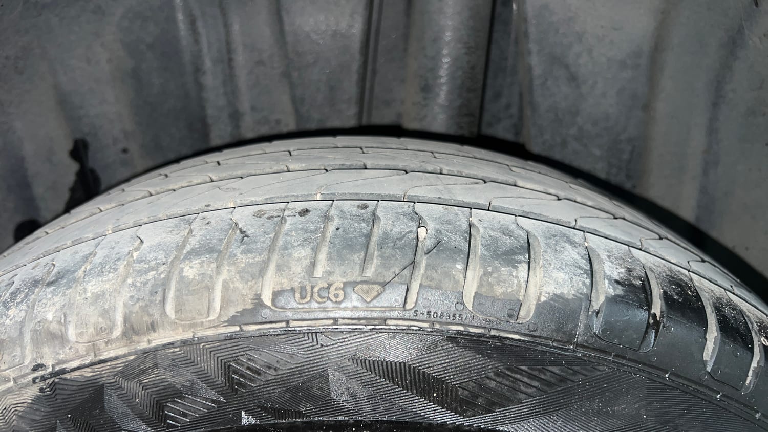 Used 2022 Maruti Suzuki Baleno Zeta MT Petrol Manual tyres LEFT REAR TYRE TREAD VIEW