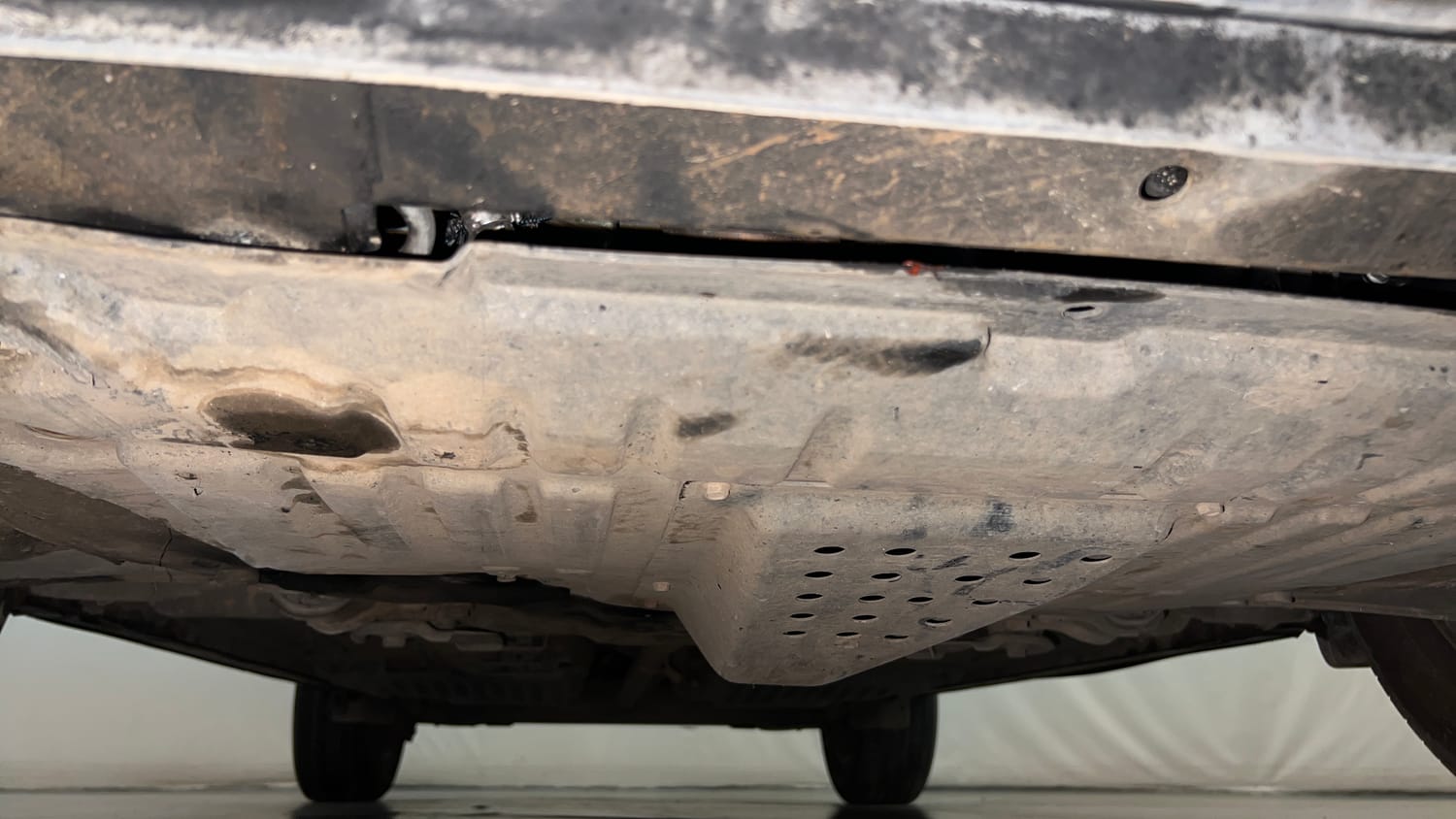 Used 2021 Tata Harrier XZA Plus Dual Tone Diesel Automatic extra FRONT LEFT UNDERBODY VIEW