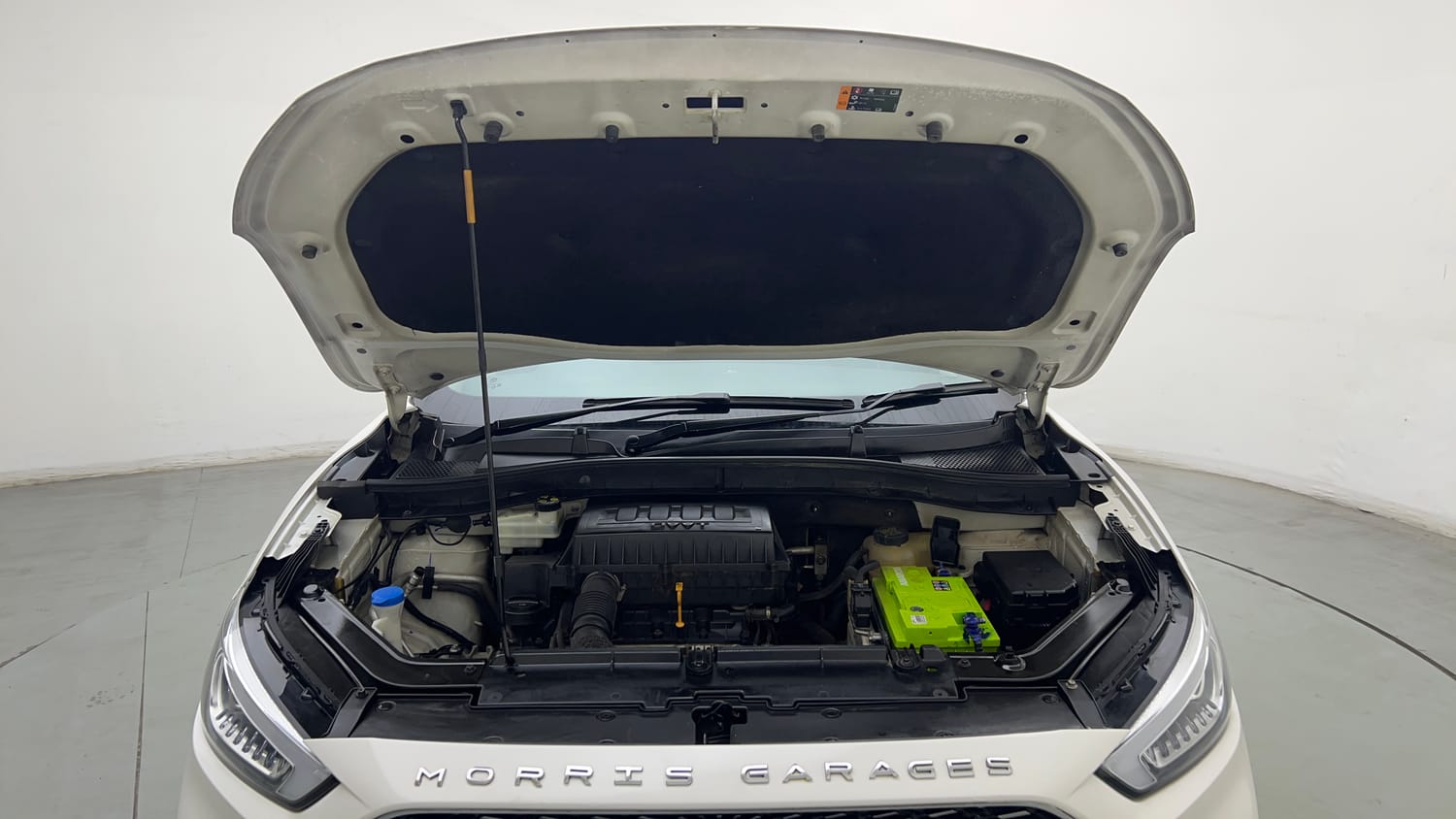 Used 2023 MG Motors Astor Super EX 1.5 MT Petrol Manual engine ENGINE & BONNET OPEN FRONT VIEW