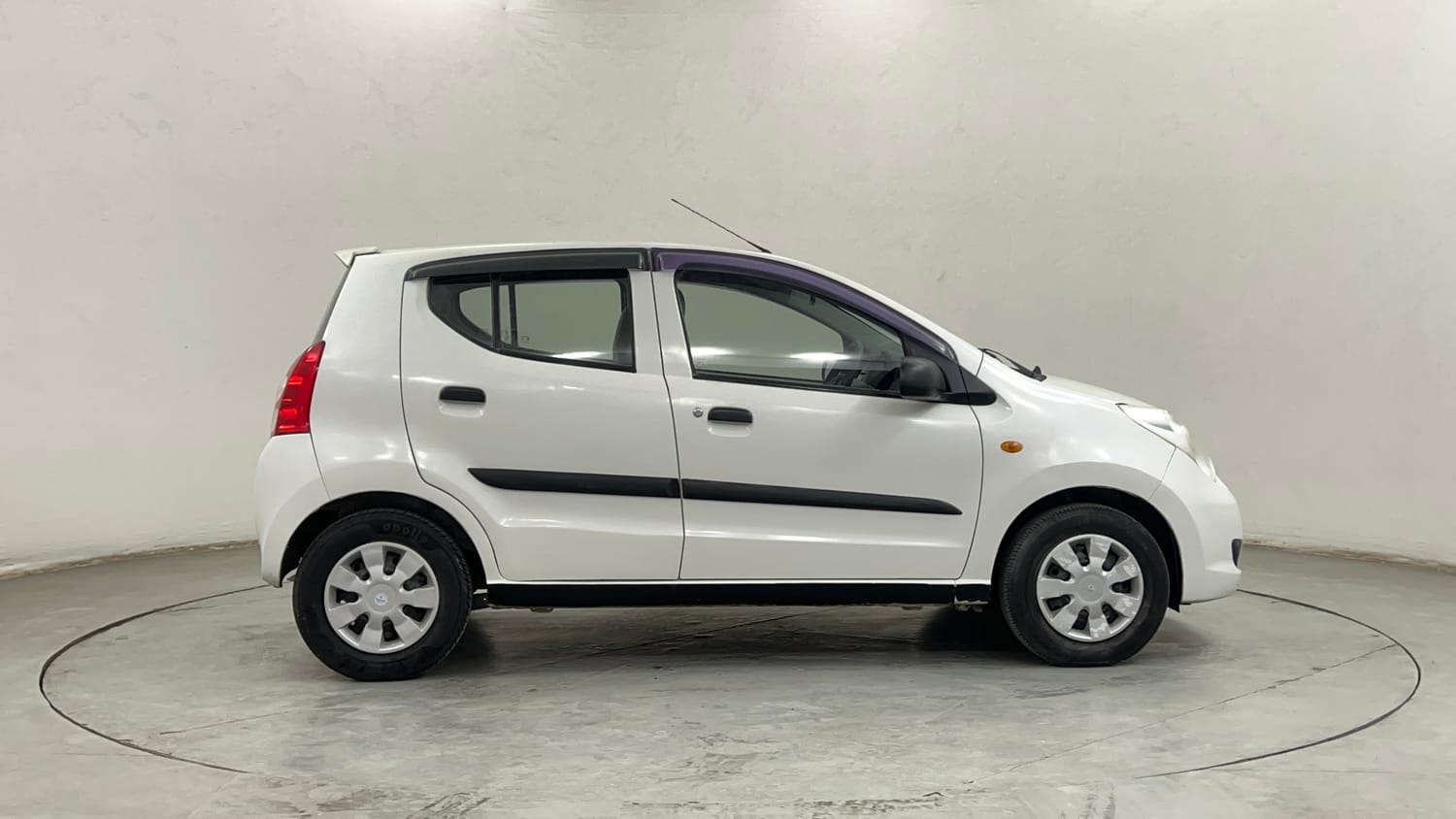 Used 2013 Maruti Suzuki A-Star VXI Petrol Manual exterior RIGHT SIDE VIEW