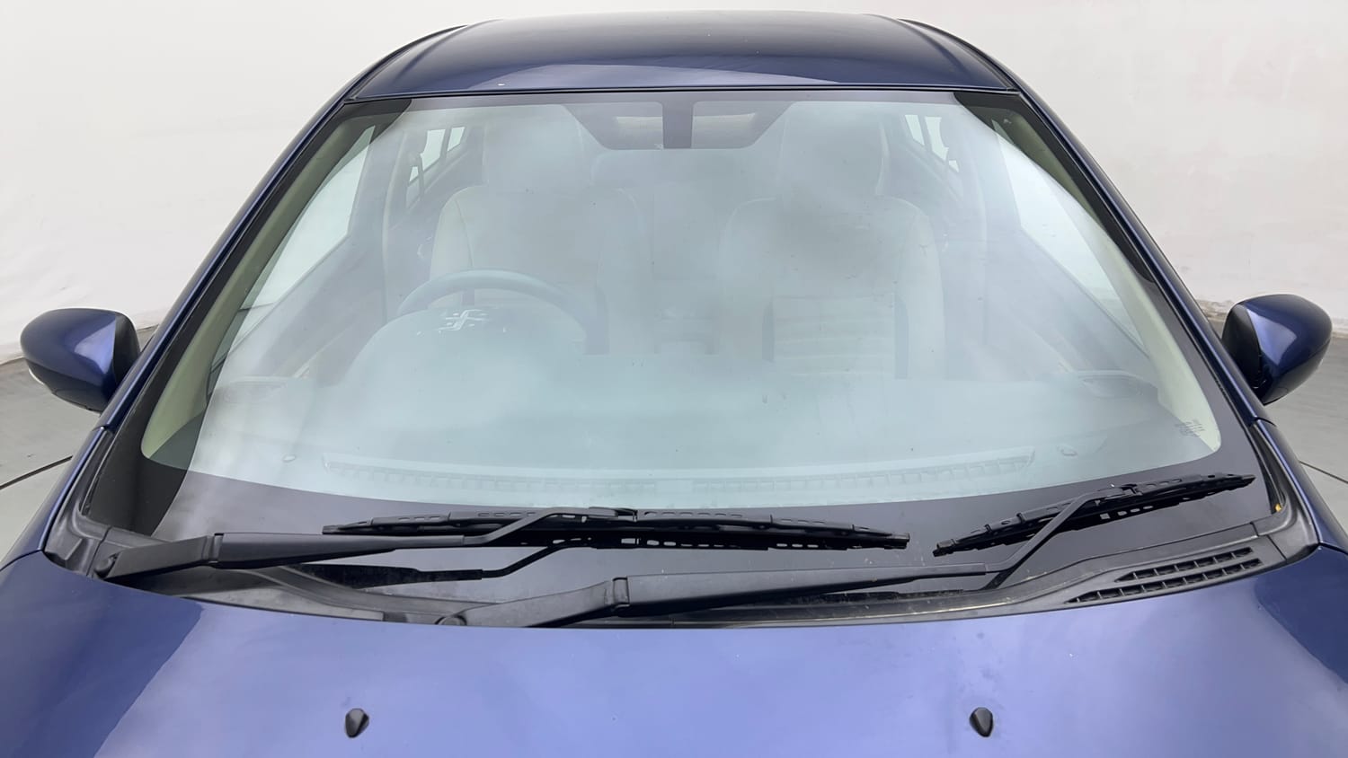 Used 2018 Maruti Suzuki Ciaz Delta Hybrid 1.5 AT Petrol Automatic exterior FRONT WINDSHIELD VIEW