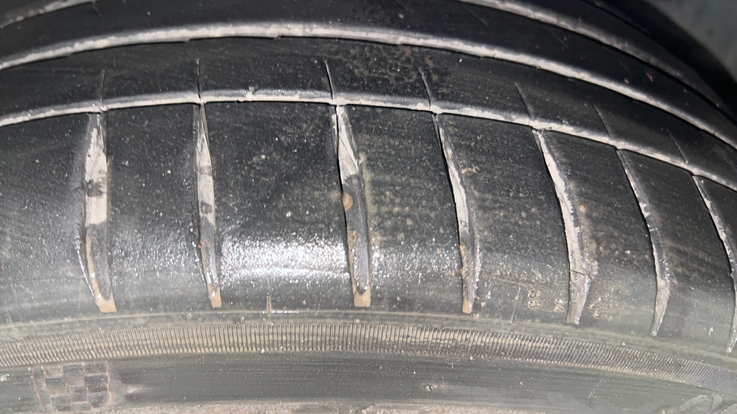 Used 2018 Ford EcoSport Titanium + 1.5L Ti-VCT AT Petrol Automatic tyres RIGHT FRONT TYRE TREAD VIEW