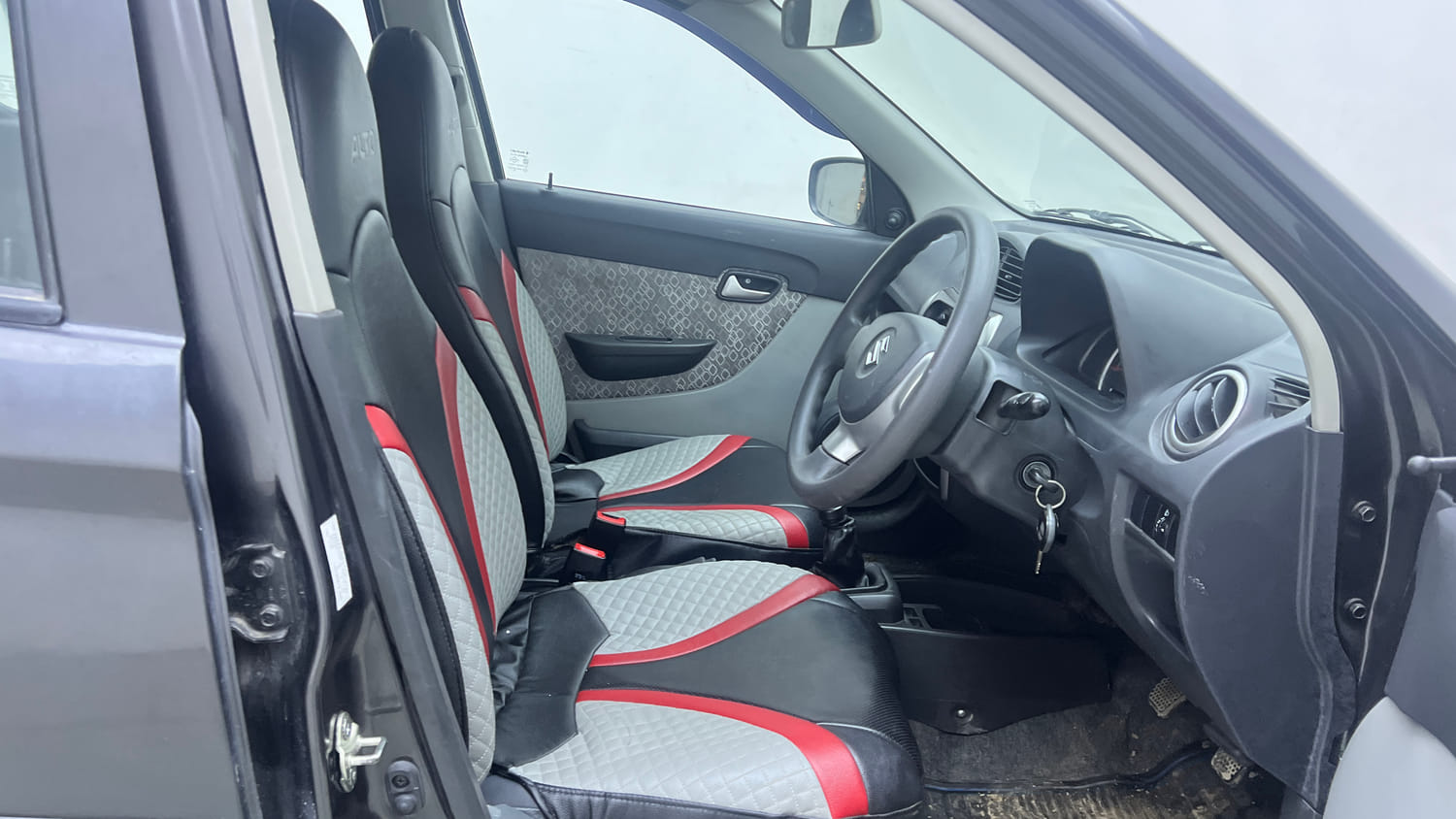Used 2020 Maruti Suzuki Alto 800 VXi Petrol Manual interior RIGHT SIDE FRONT DOOR CABIN VIEW
