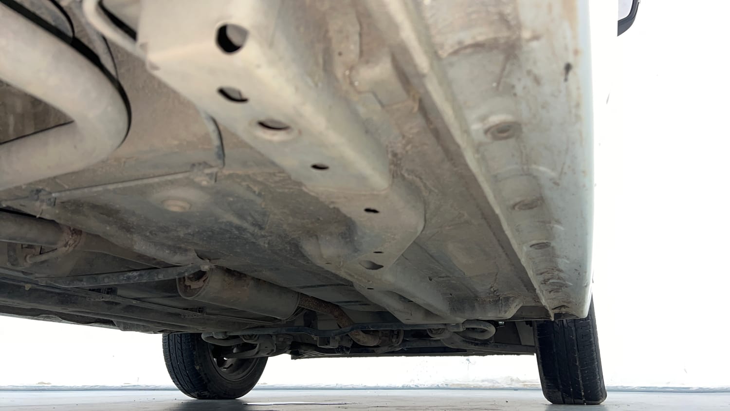 Used 2022 Tata Tiago XZ Plus Petrol Manual extra REAR RIGHT UNDERBODY VIEW