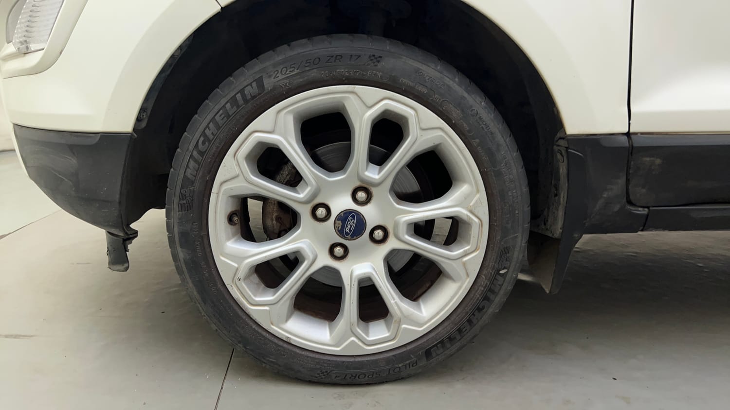 Used 2018 Ford EcoSport Titanium + 1.5L Ti-VCT AT Petrol Automatic tyres LEFT FRONT TYRE RIM VIEW
