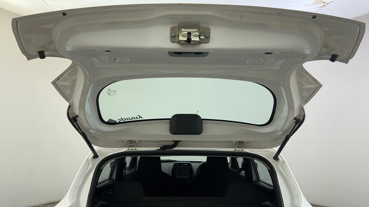 Used 2018 Renault Kwid RXT (O) 1.0 SCE Edition Petrol Manual interior DICKY DOOR OPEN VIEW