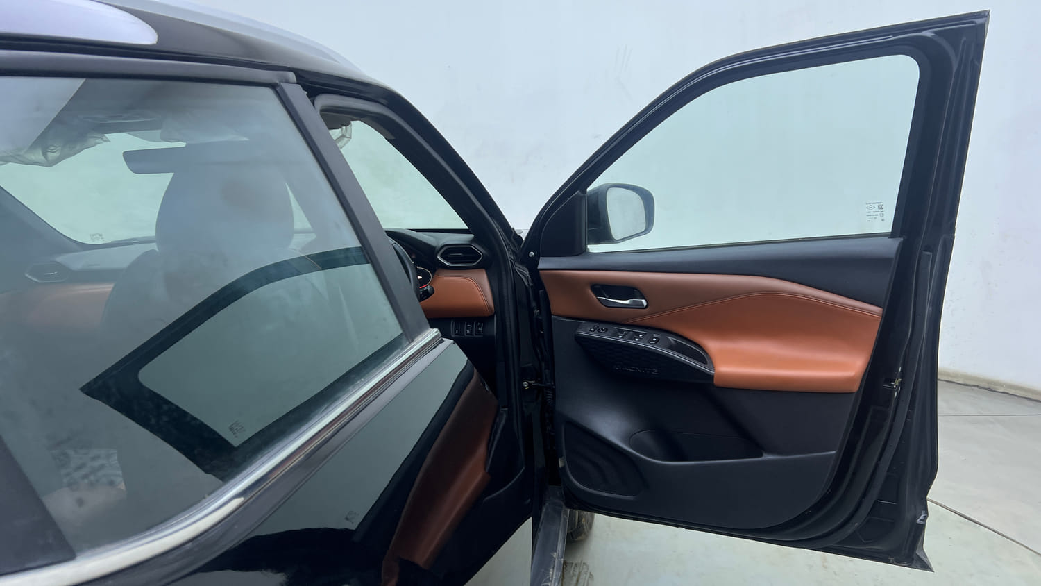 Used 2025 Nissan Magnite Tekna Plus HRAO 1.0 Turbo Petrol MT Petrol Manual interior RIGHT FRONT DOOR OPEN VIEW